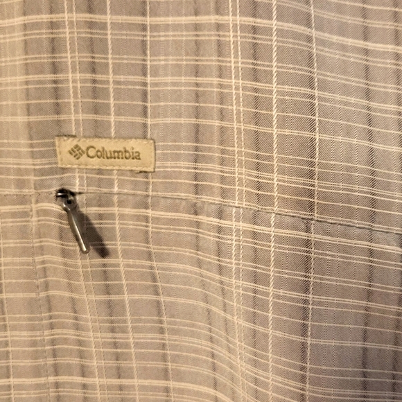 Columbia men's casual button-down short-sleeve shirt, Sze Large,  plaid pattern - Picture 6 of 13